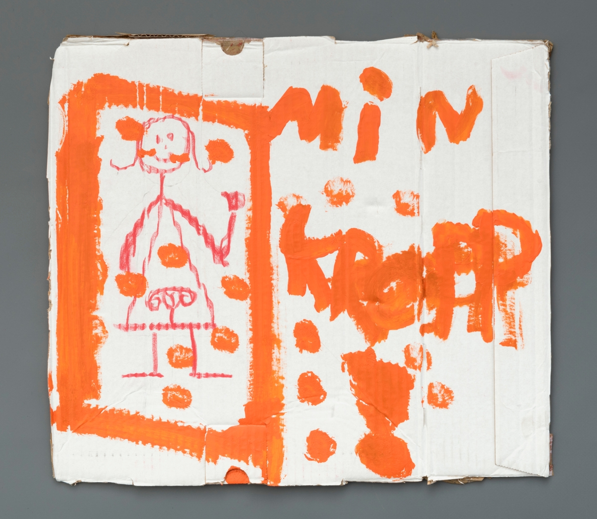 Håndmalt plakat. Hvit papp påmalt oransje tegning og bokstaver "Min kropp".