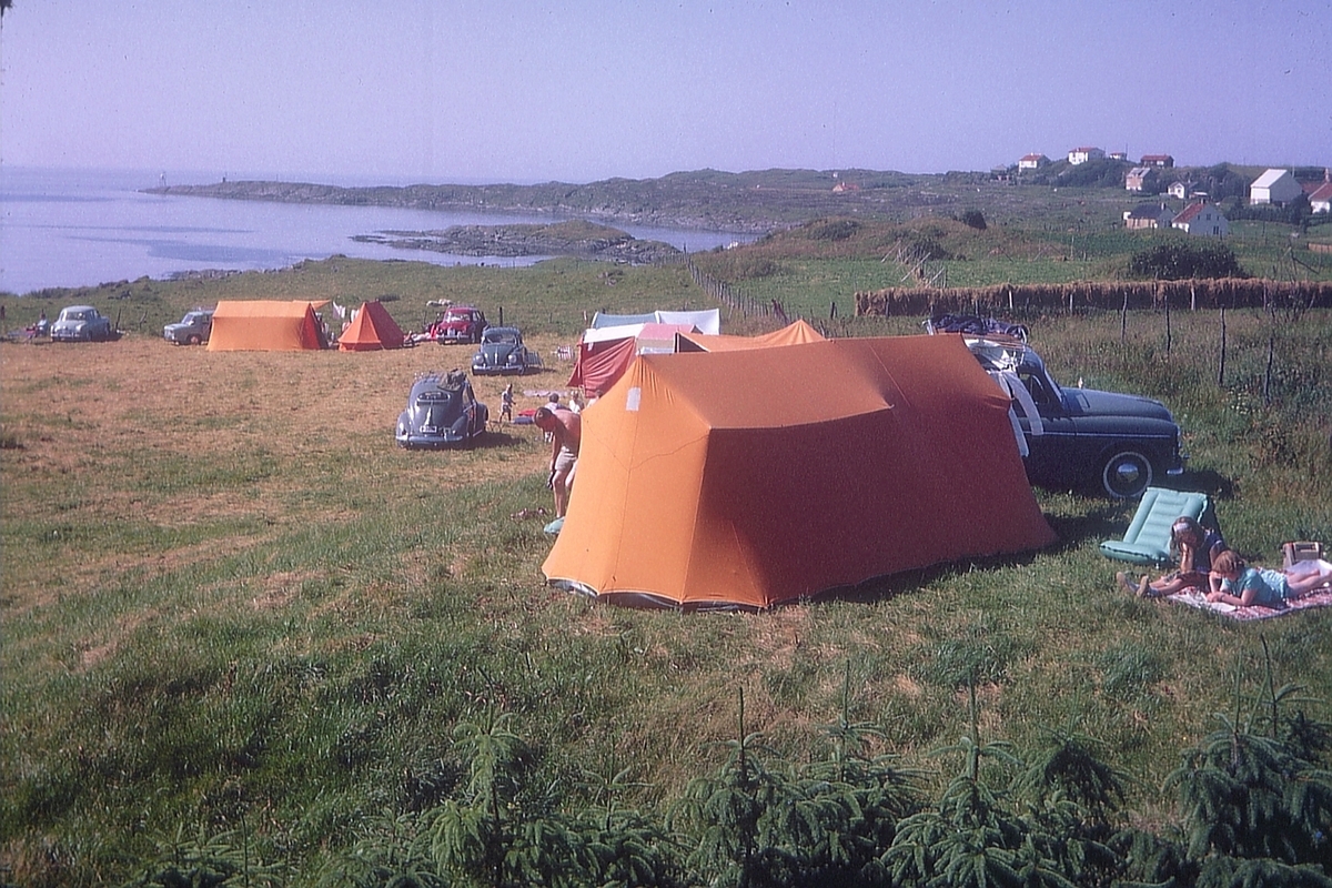 Haraldshaugen Camping sett mot nordvest, ca. 1970.