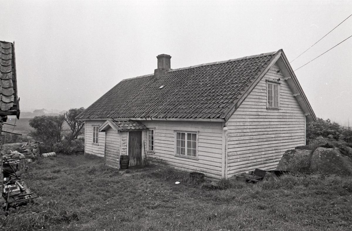 Reg. løer Sandve distr. + 2 våningshus. (Sør-Karmøy film III)