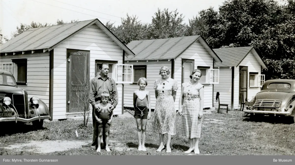 Pensylvania 1936: Sveinung Sv. Kleppe med sonen Stanley og dottera Norma, kona Olga, og systera hans, Mari Sv. Myhre.