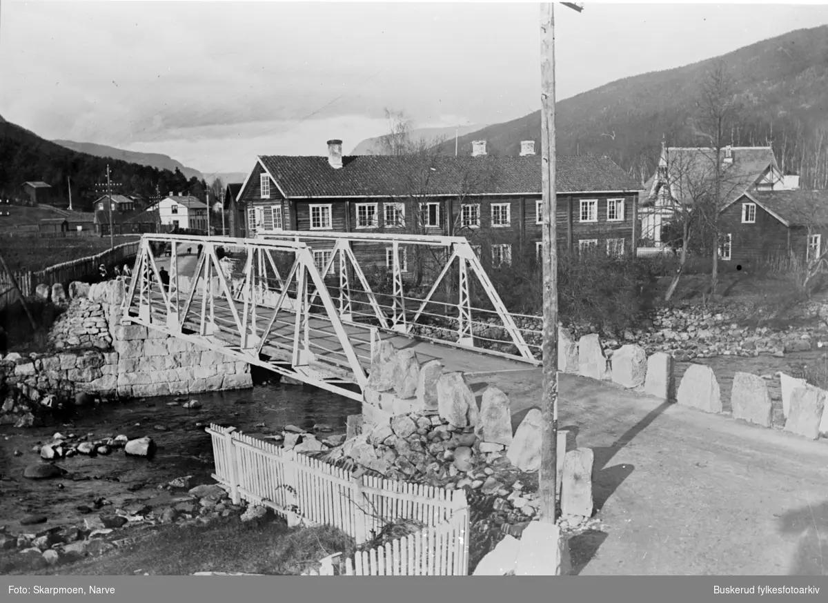 Nesbyen, bro over Rukkedalselva  i gamle Nes