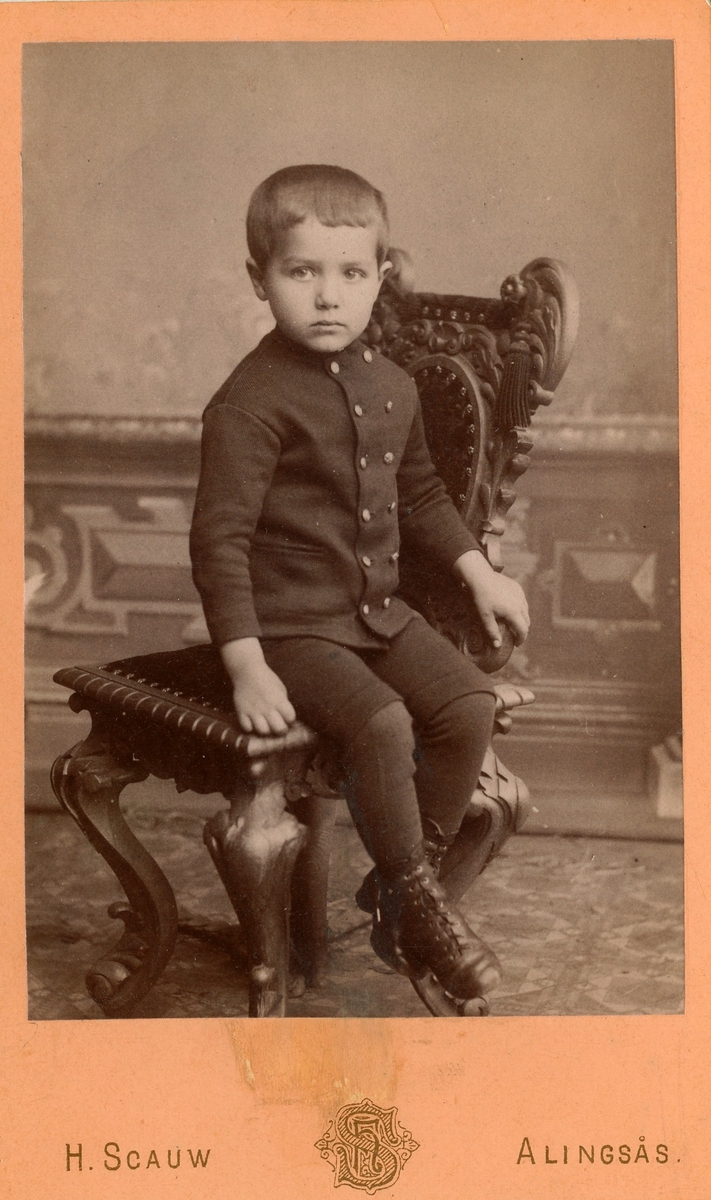 Porträtt av Gustaf Bruno som barn.