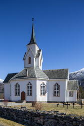 Sira kirke i Eresfjord.