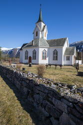 Sira kirke i Eresfjord.