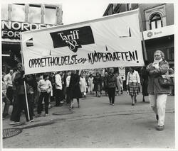 1. mai 1982, Oslo. Parole: Tariff`82, Opprettholdelse av kjø
