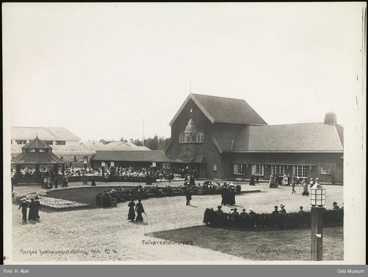 Jubileumsutstillingen 1914, plass, benker, mennesker, paviljong, restaurant, Folkerestaruranten