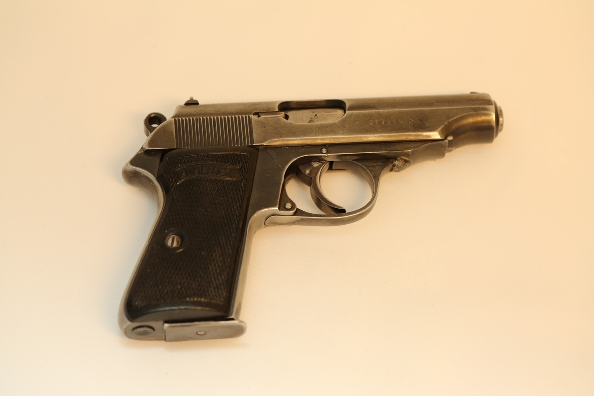 Pistol Walther modell PP (7,65, kal), våpennr. 217259P, plombert.