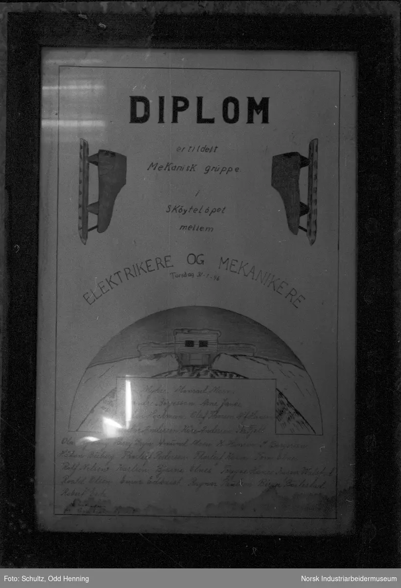 Diplom innen skøyteløp, fra 1946. Løp mellom elektrikerene og mekanikerene.