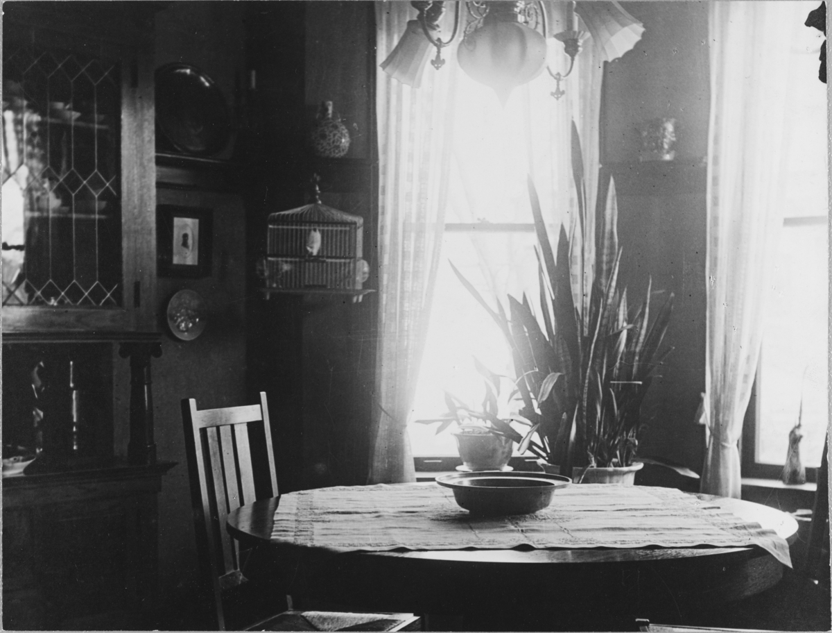 Part of dining room, Logan Boulevard, Chicago 1913.