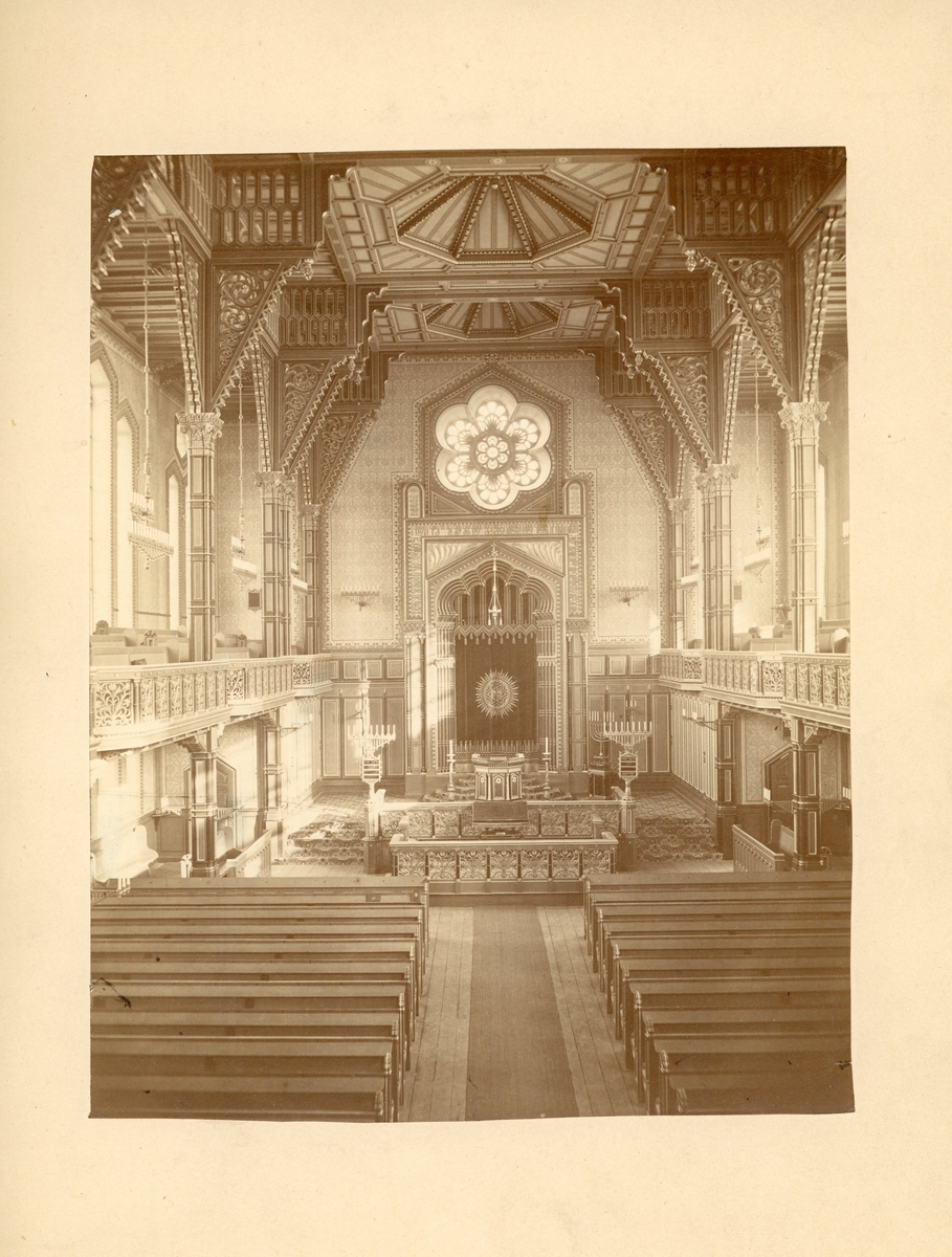 Interiör från Stora synagogan i Stockholm