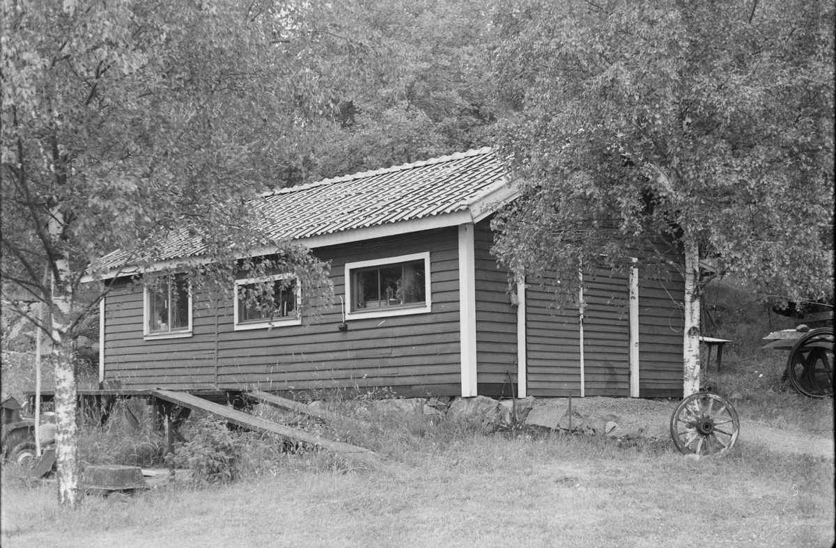 Garage, Almby 2:2, Johannelund, Vänge socken, Uppland 1975