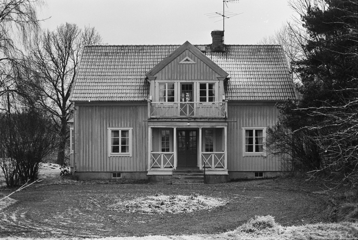 Bostadshus, Lörsta S, Uppsala-Näs socken, Uppland 1984