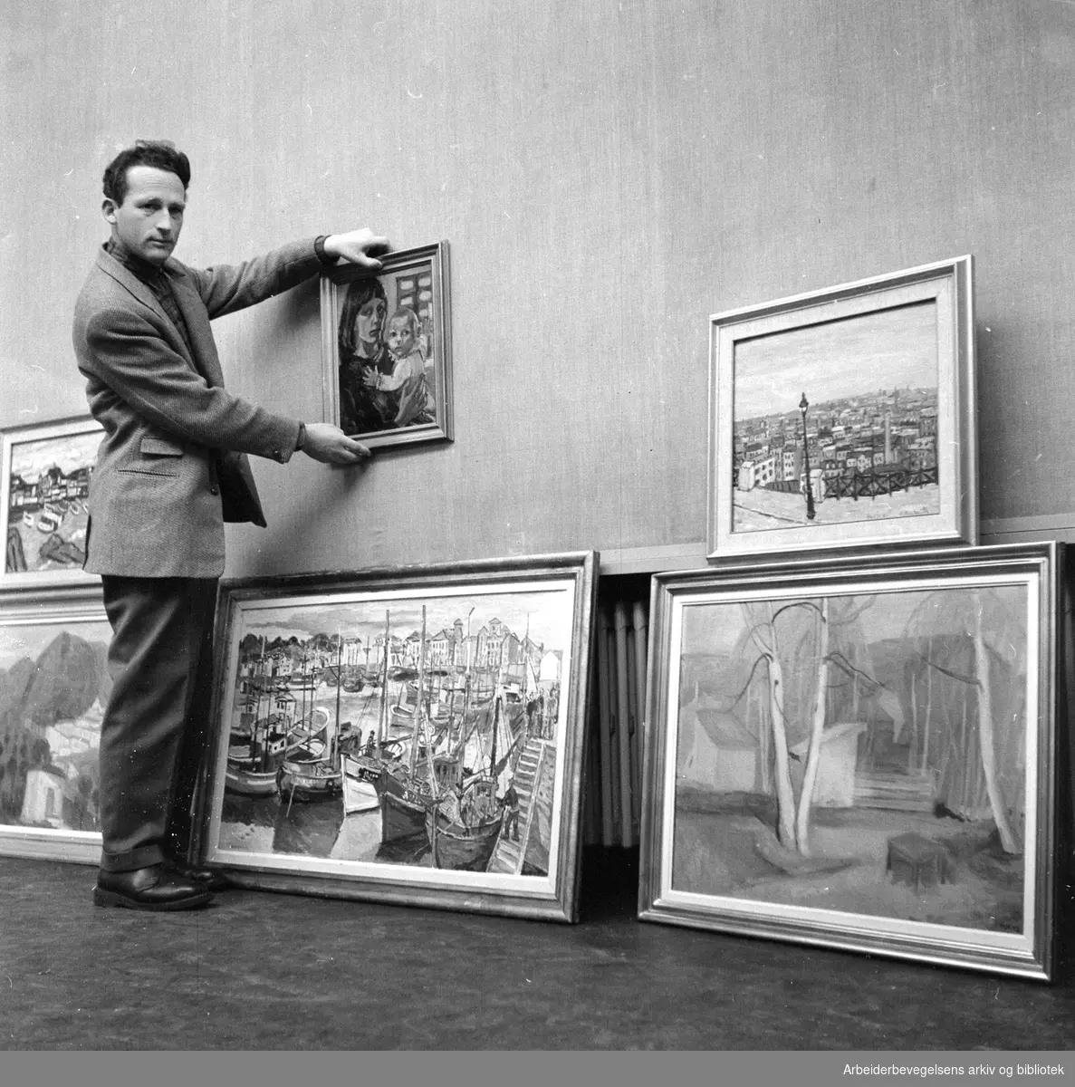 Unge kunstneres samfund 35 års-jubileum, mars 1957. UKS. Knut Rumohr i grafikkjuryen.
