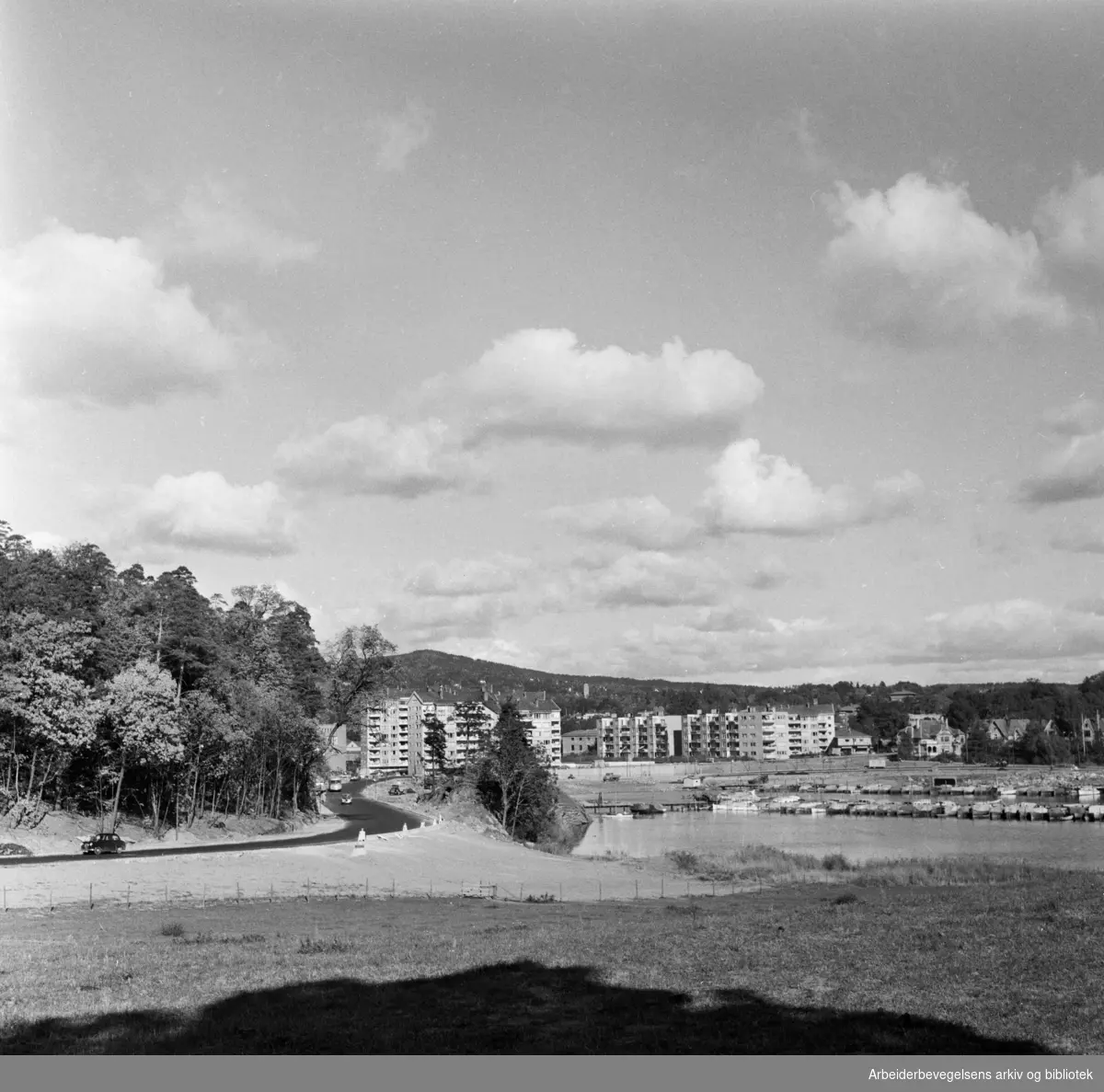 Frognerkilen og Skarpsno, sett fra Dronning Blancas vei. September 1959