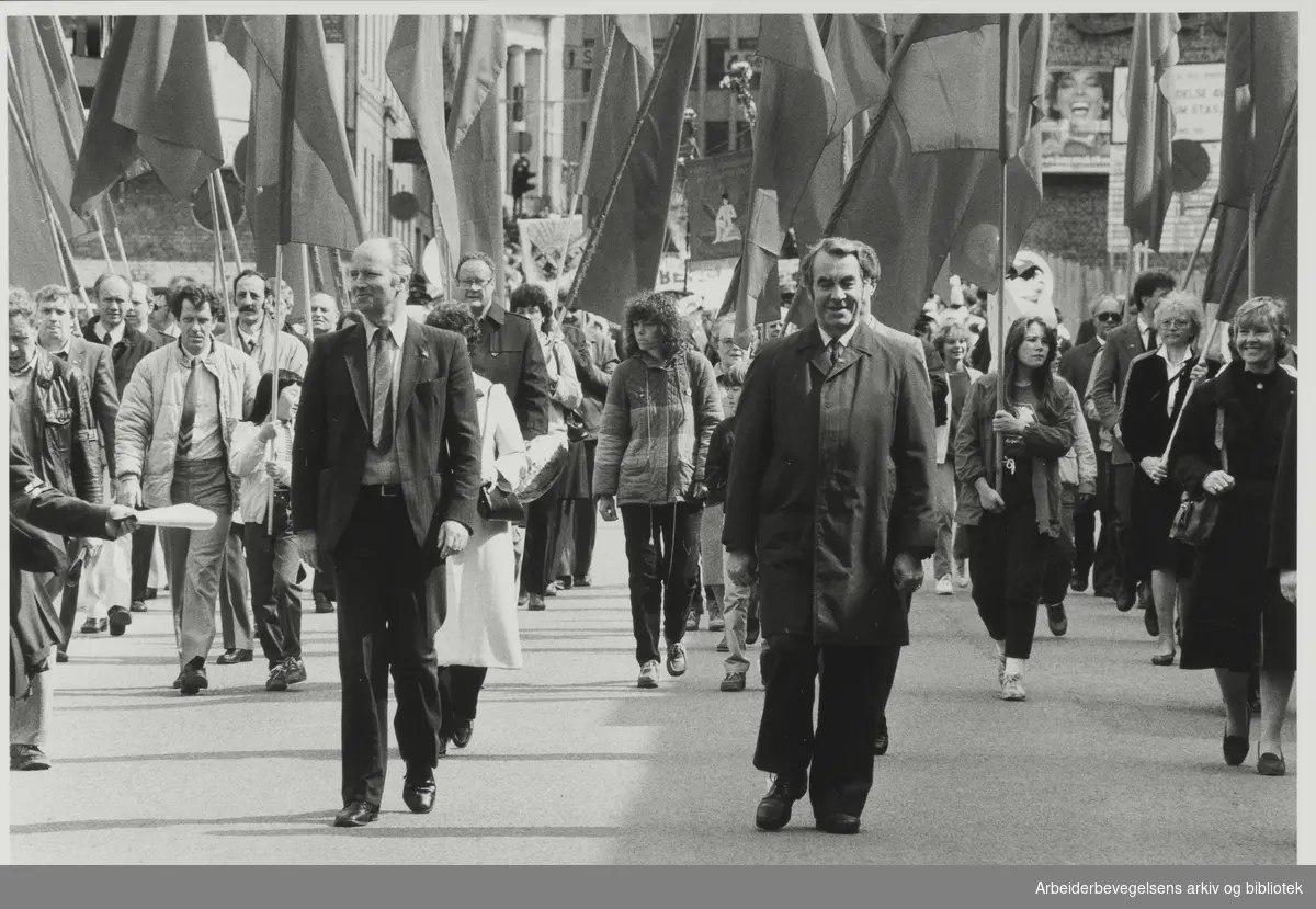 1. mai 1983, Oslo. Første person til venstre er Thorvald Stoltenberg.