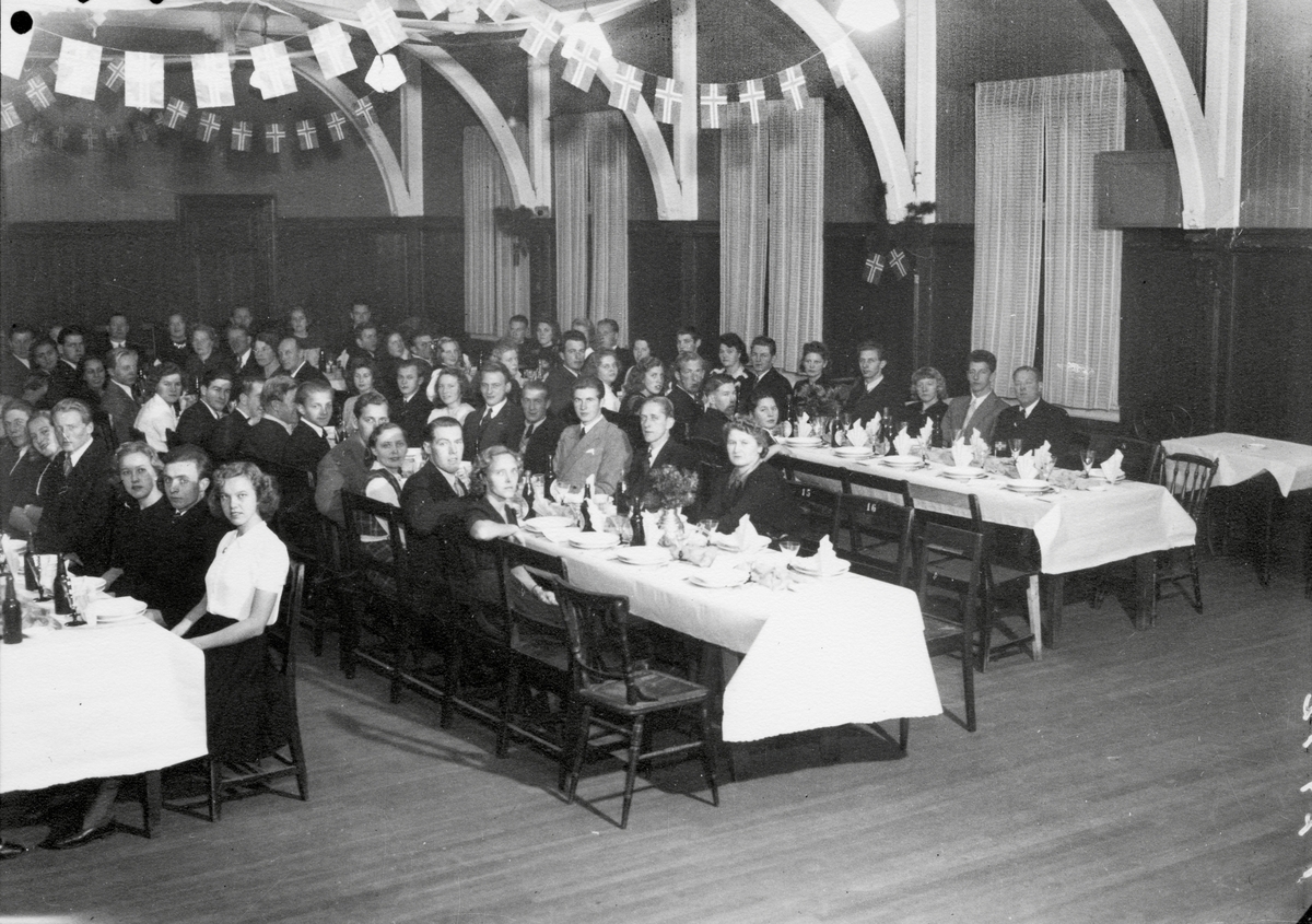 Gjøvik Arbeidersamfunn 1945
