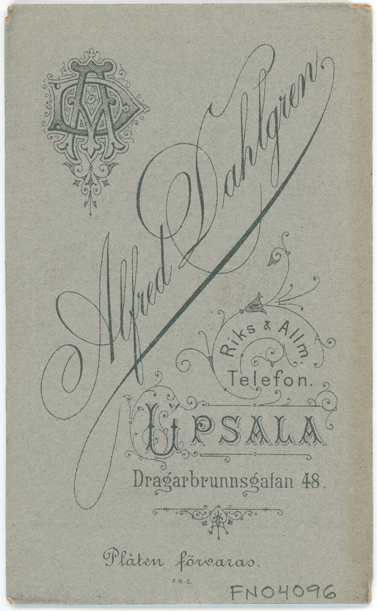Kabinettsfotografi - kvinna, Uppsala 1900
