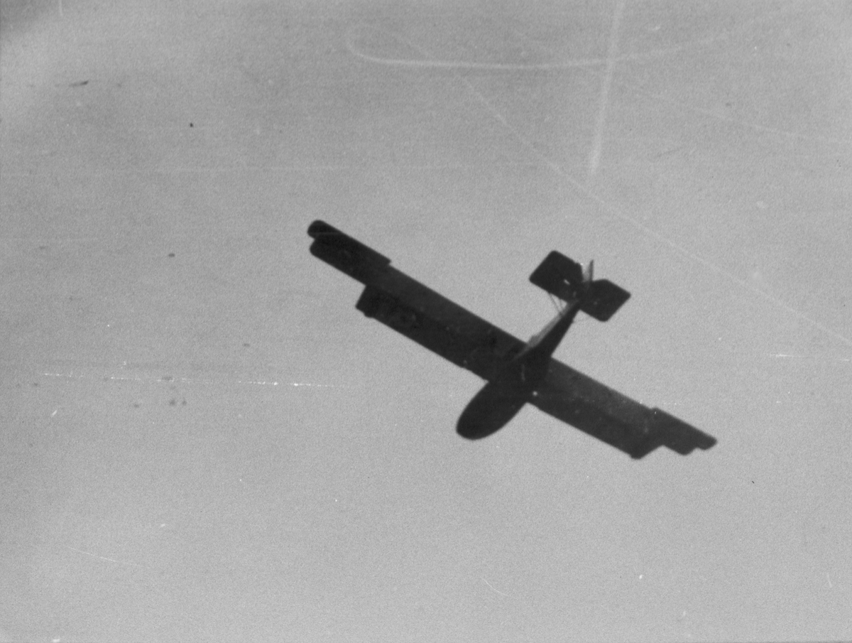 Flygbåt av typ Macchi i luften, 1920-tal. - Flygvapenmuseum ...