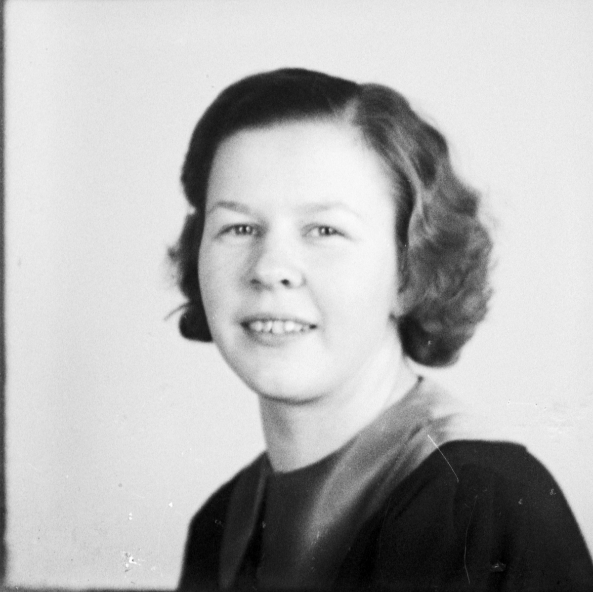 Maja Carlsson, Östhammar, Uppland 1937