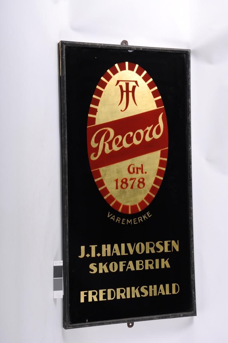 Reklame for J.T.Halvorsens skofabrikk, bemalt og forgylt glass