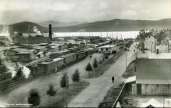 Damplokomotiv type 21 med persontog til Trondheim, tog 434, 