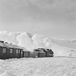Snørydding på Bergensbanen. Mars 1949.