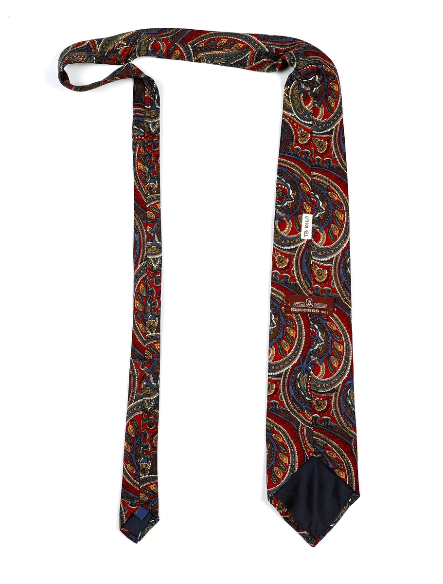 Mønstrete slips  i stort Paisleymønster.