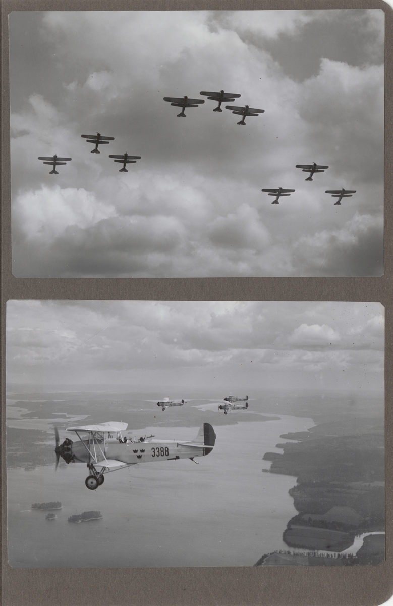 En division flygplan S 6, Fokker C. VE i formationsflygning i luften, sett nedifrån, cirka 1930. Flygbild. Nio stycken flygplan.