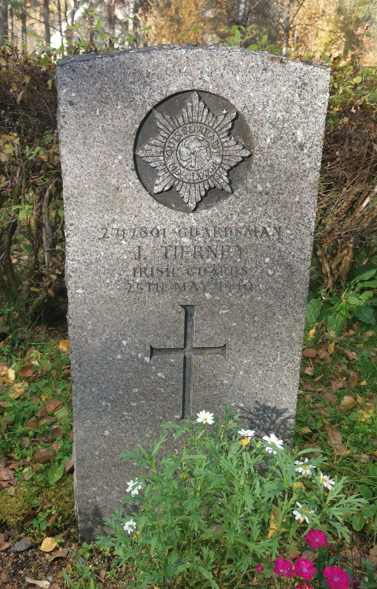 John Tierney (d. 1940), britisk krigsgrav på Saltdal kirkegård.