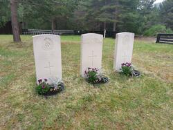 Britiske krigsgraver på Lesjaverk kirkegård