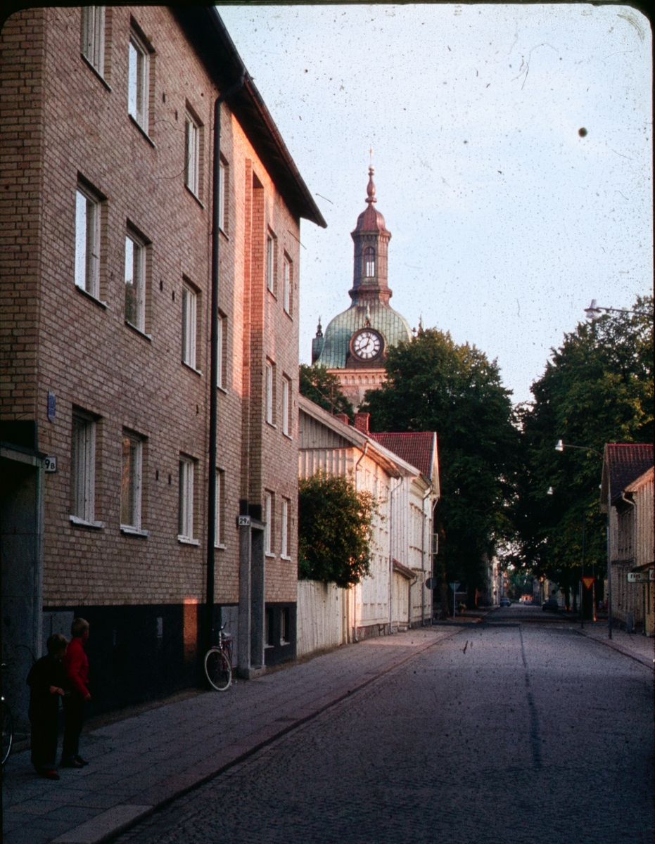 Vänersborg. Kyrkogatan
