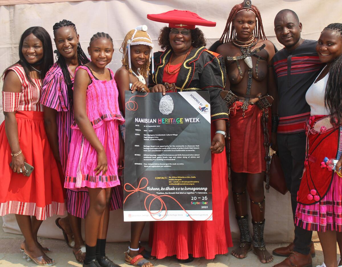 Foto fra Cultural Village i Tsumeb, Namibia, og feiringen av Heritage Week i 2021. Foto: Asino WN