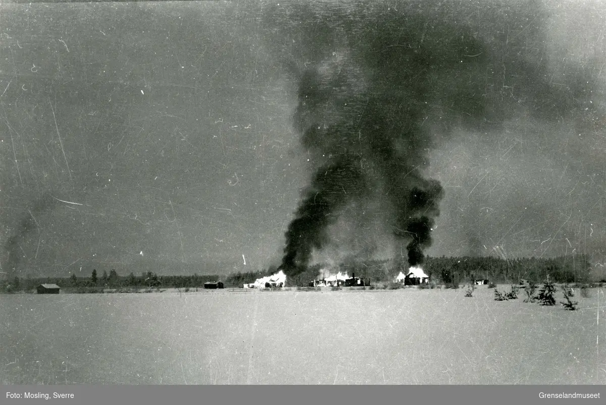 Finske gårder i Salmijärvi brenner 4-5 desember 1939. 