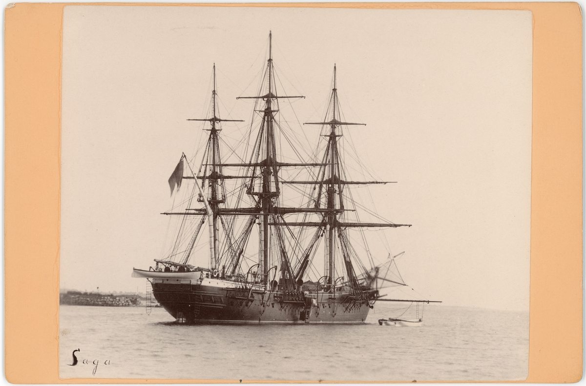 Kabinettsfotografi - skeppet Saga, Karlskrona 1892