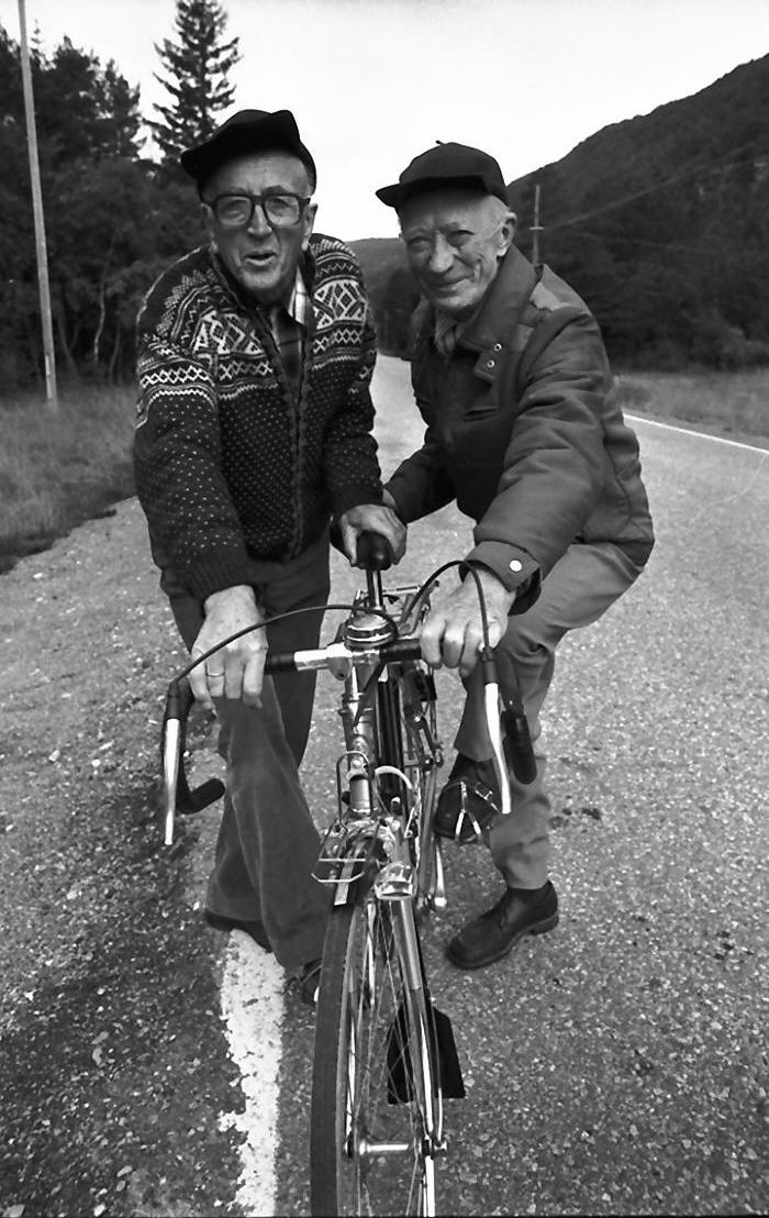 Sykkel-duo på Kvikne.