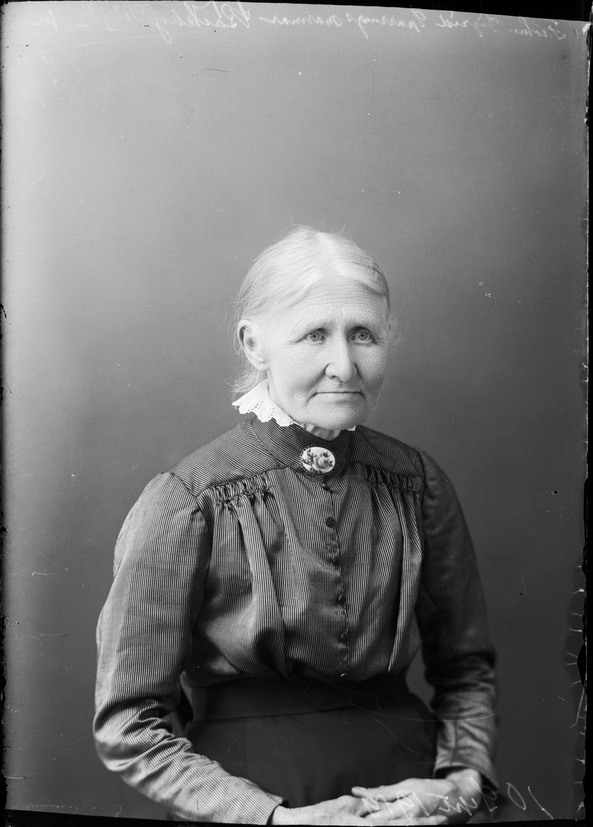 Mormor till Sigrid Sporrong från Backby, Singö socken, Uppland 1919