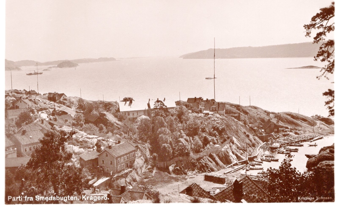Postkortsbilde av Smedsbukta og Skrubben, Kragerøfjorden