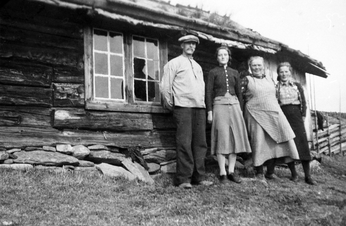 Frå venstre: Andris N., Maria A., Ingebjørg O. og Ingebjørg A. Tørstad