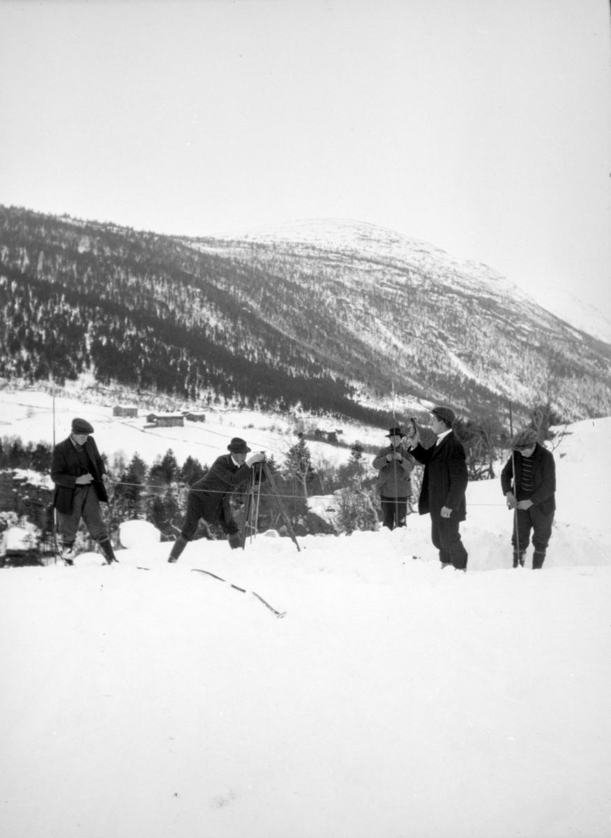 Stikningsfolkene på Raumabanen, Sletta og Slettaløkken, Sæterhøe i bakgrunnen