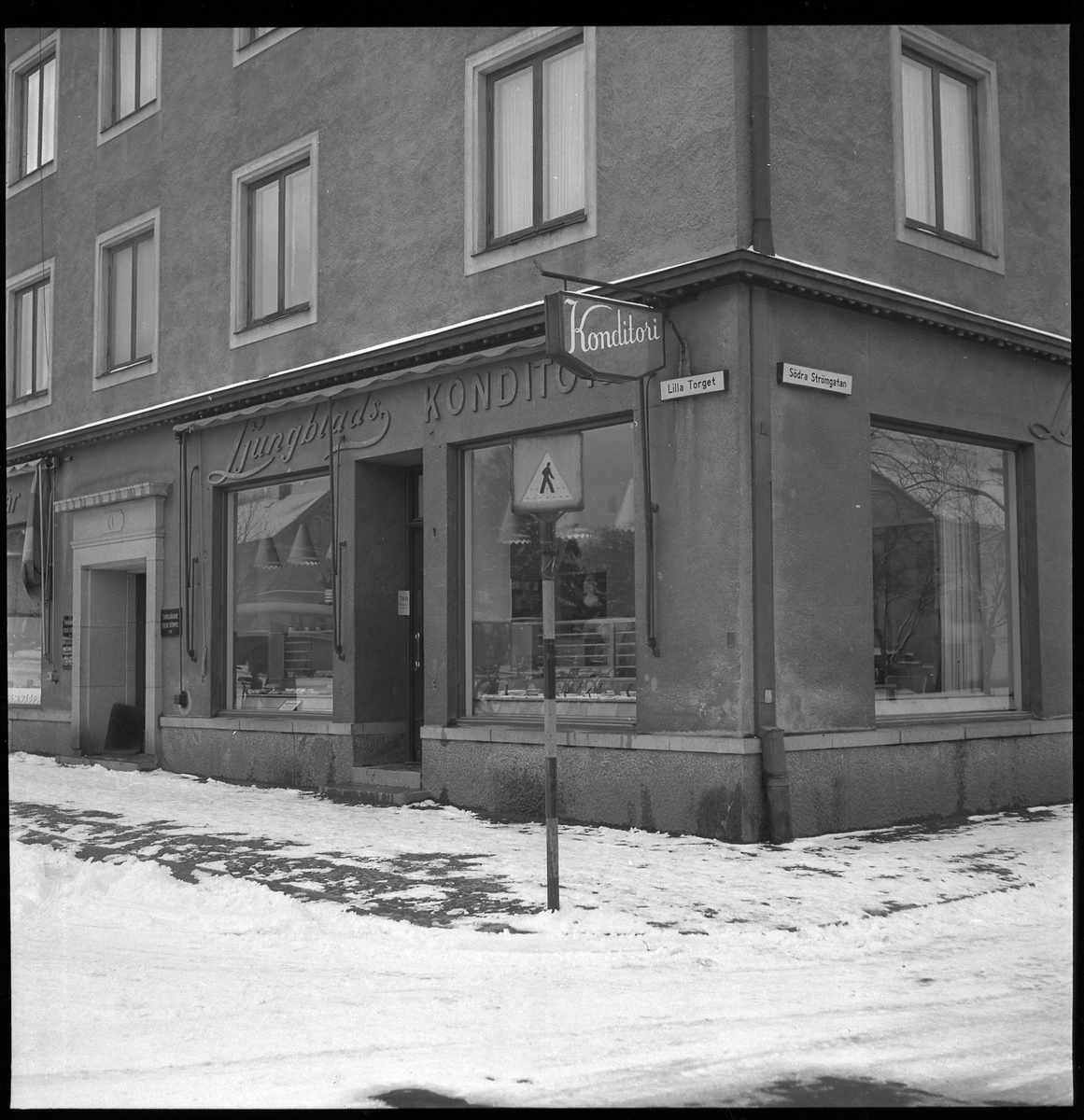 Ljungblads Konditori, Lilla torget, kv Pelikan. Jan 1951.
