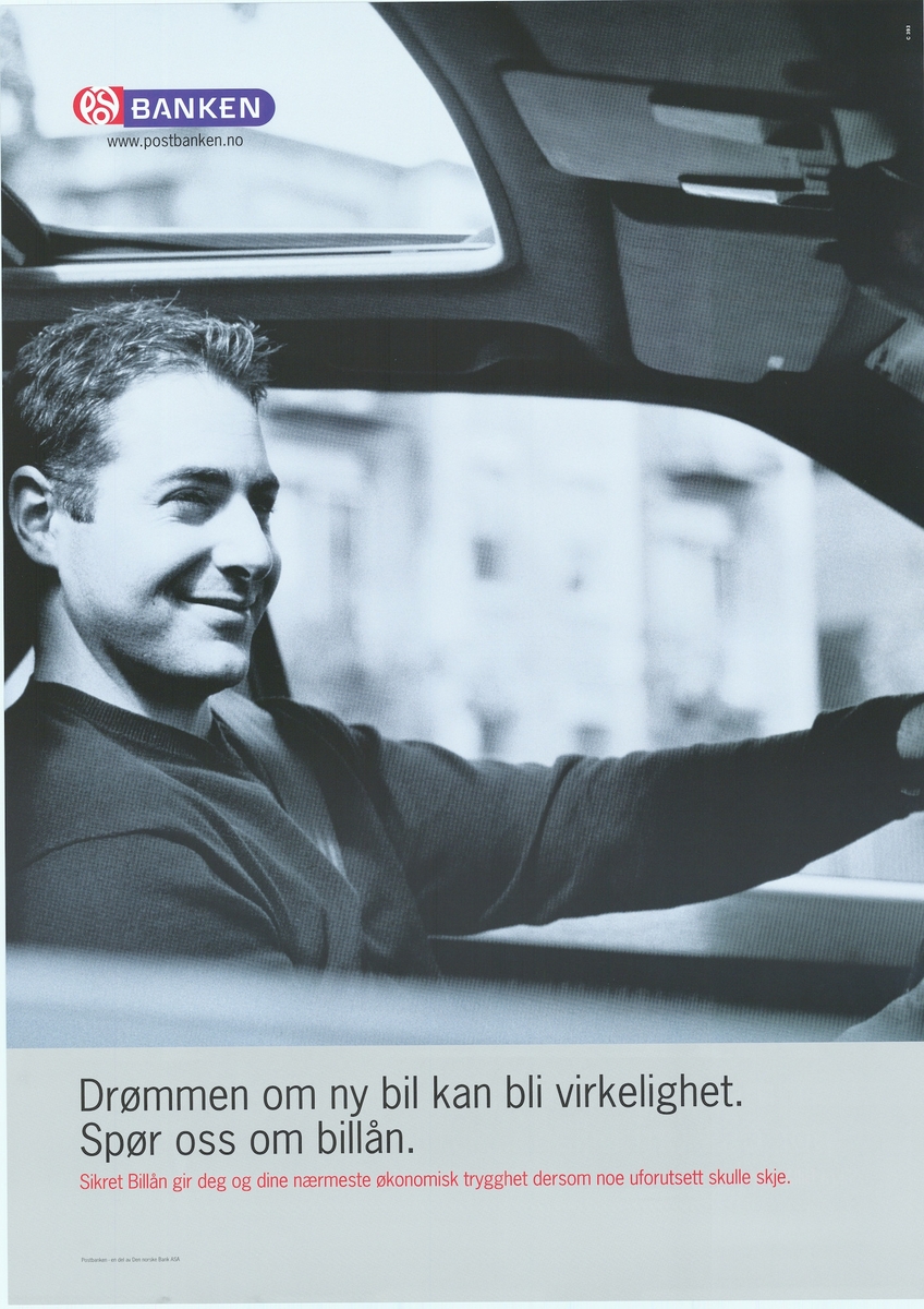 Plakat med motiv av en person i bil, tekst og bilde. Plakaten er tosidig med tekst på bokmål og nynorsk, på hver sin side.