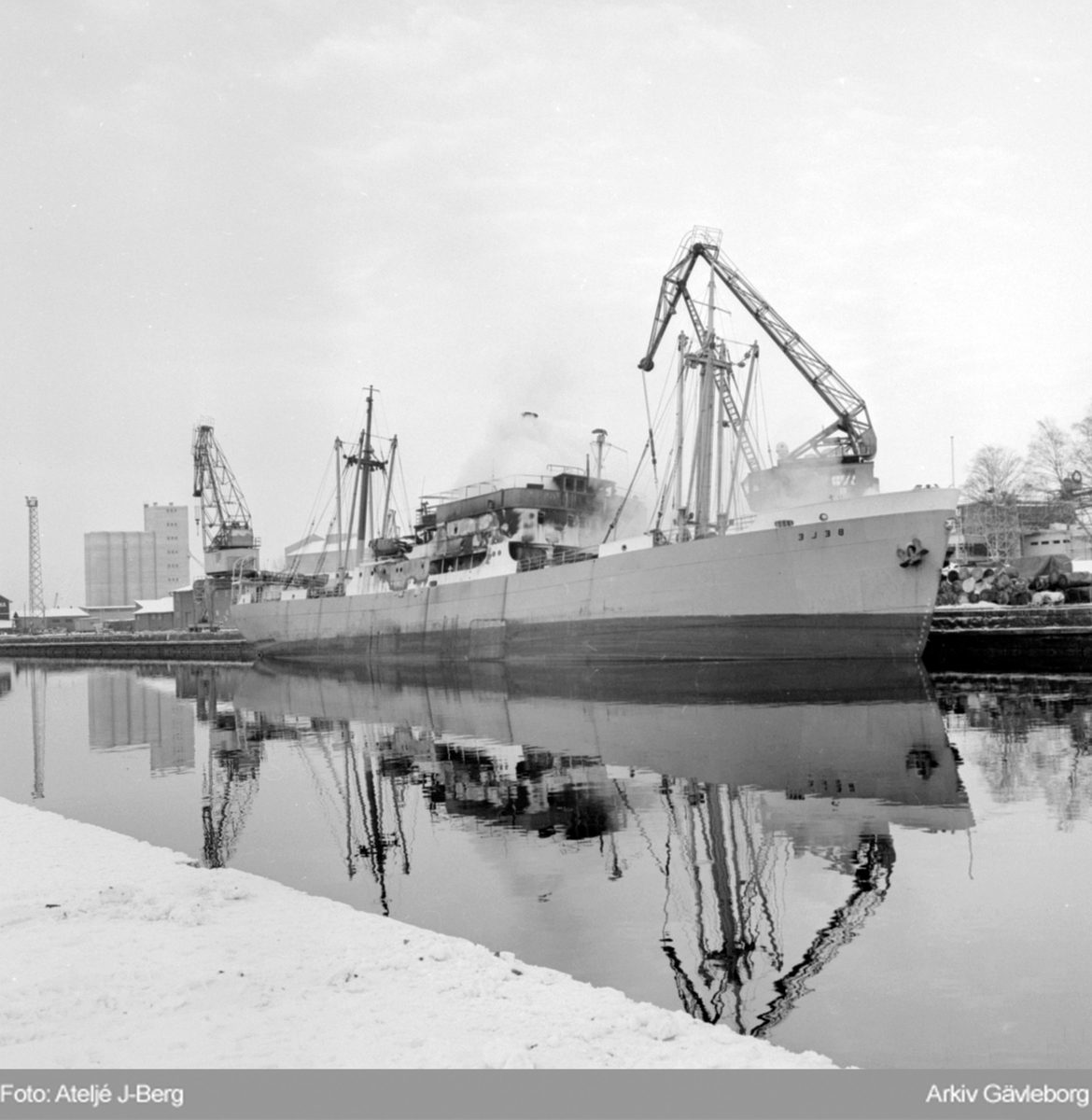 Brand på fartyget Bele, Gävle hamn 1962.