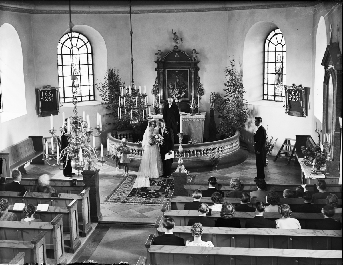Bröllop i Östhammars kyrka, Östhammar, Uppland 1949