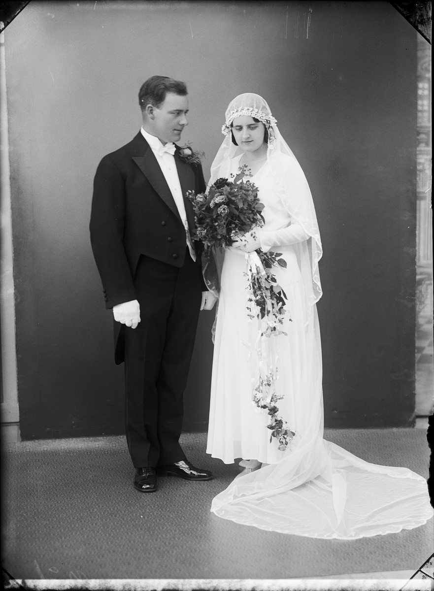 Brudparet Andersson från Hjortnäs, Leksand, Dalarna 1931