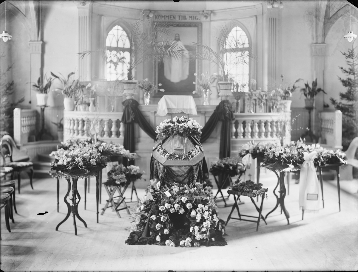 Begravning, Missionskyrkan i Östhammar, Uppland
