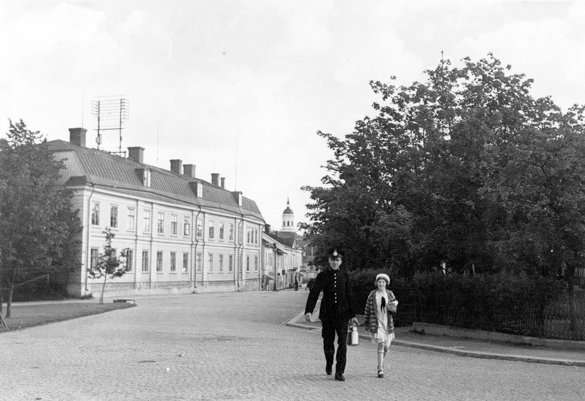 Storgatan, till vänster gamla lasarettet.