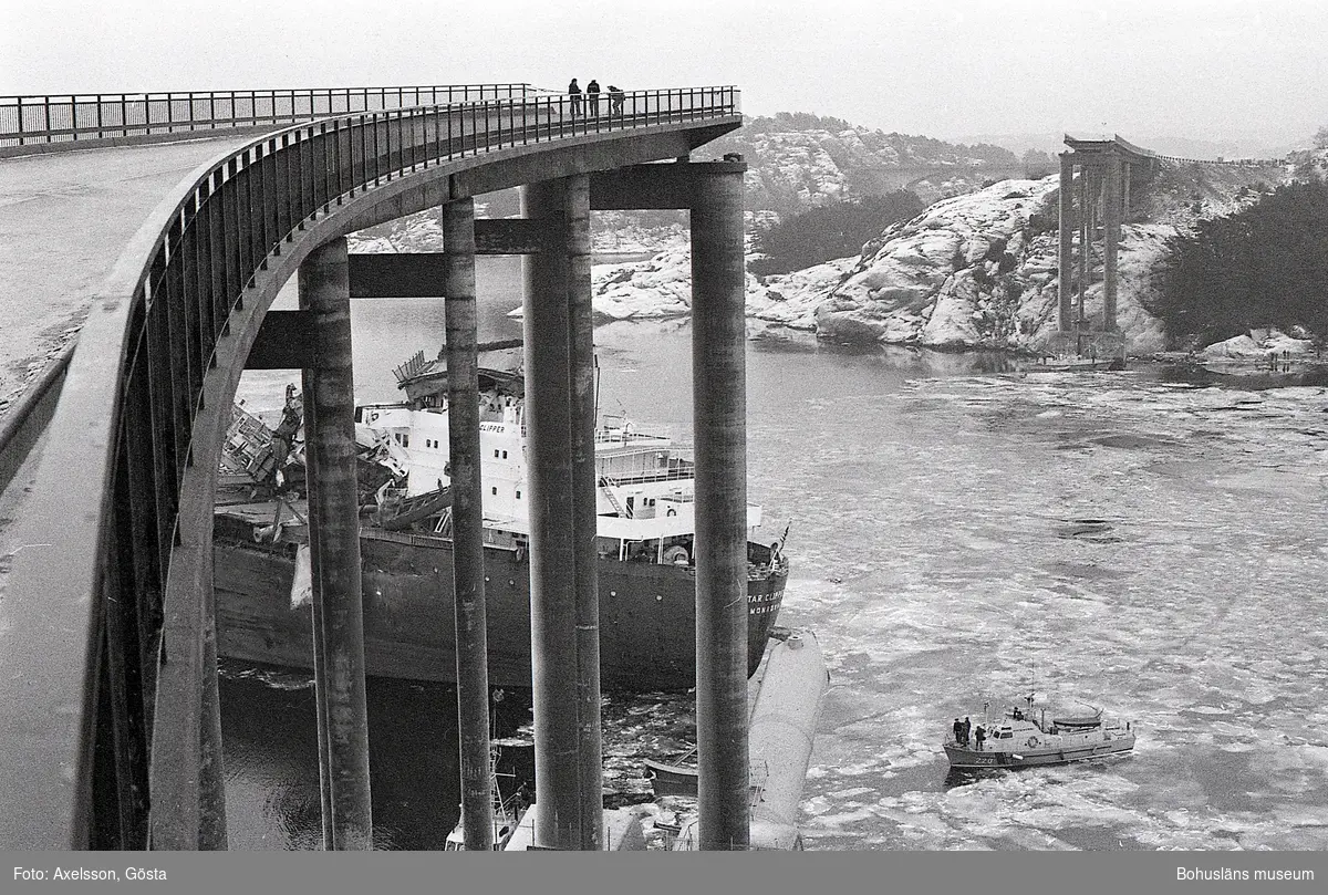 Svartvitt fotografi på Tjörnbron