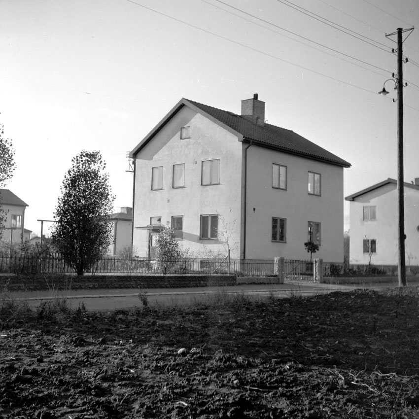 Västerås, villa i Skultuna socken, Bruksgatan 20.