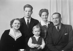Egil Hellesø med familie