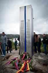 22. juni 2011: Avduking av minnestatue over jugoslaviske kri